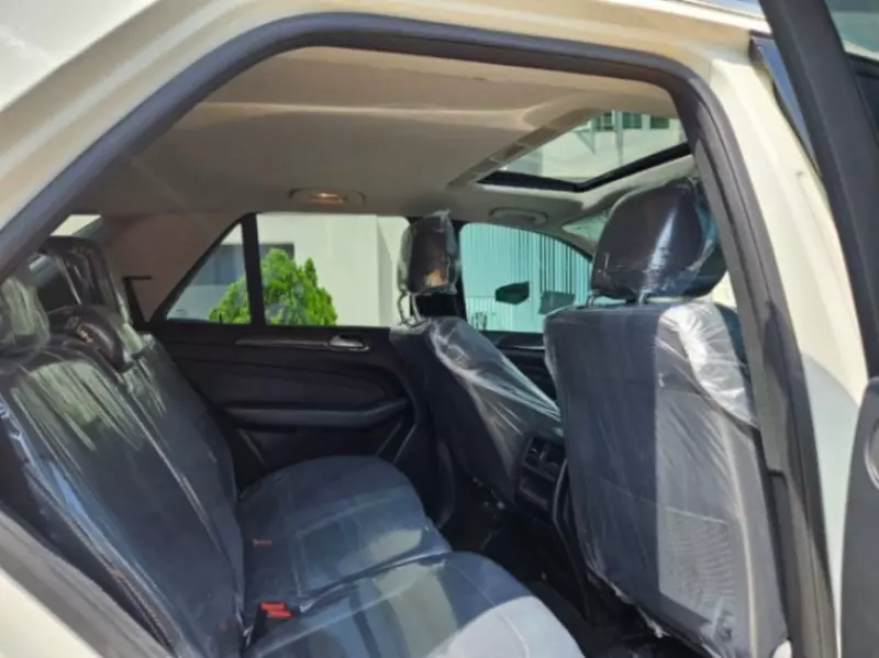 Mercedes-Benz ML 350   -