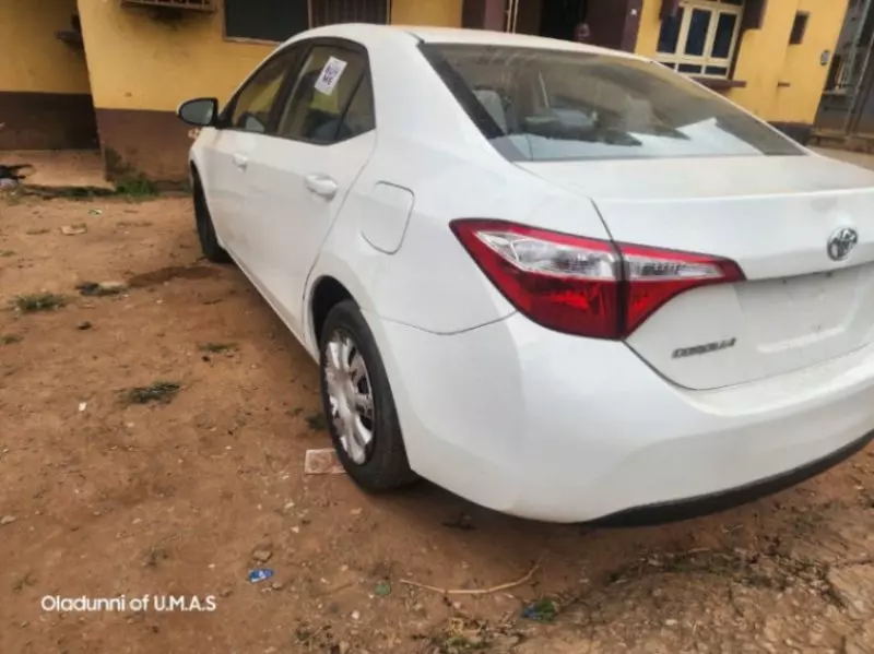 Toyota Corolla   - 2014