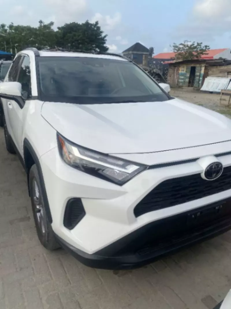 Toyota RAV 4   - 2022