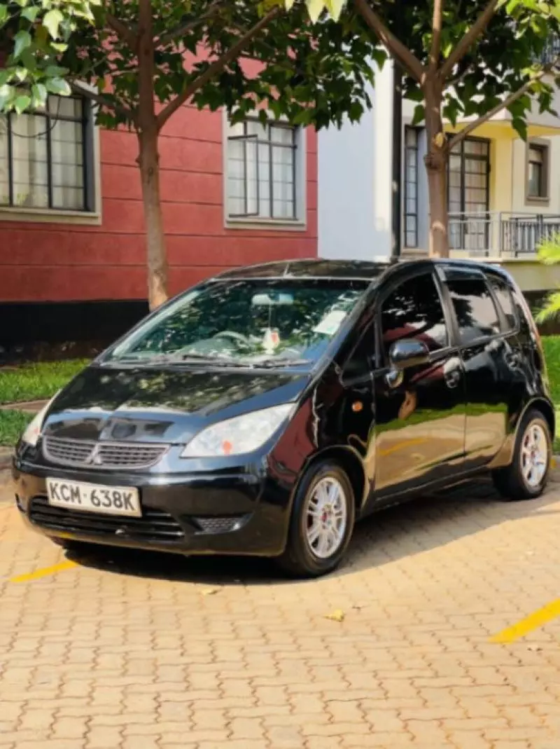 Mitsubishi Colt   - 2010
