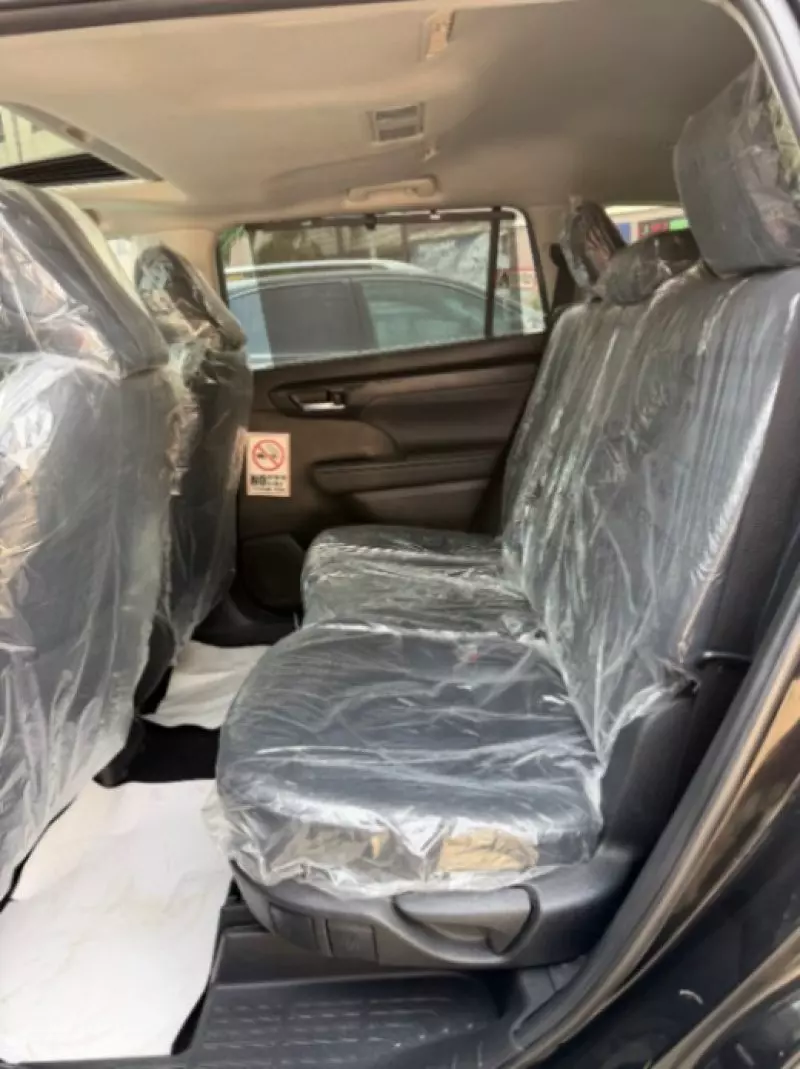 Toyota Highlander   - 2020