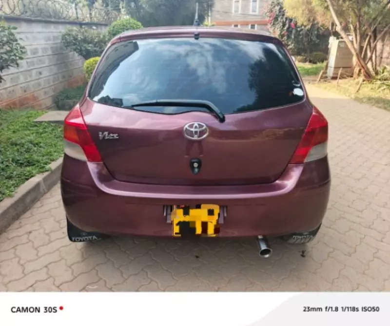 Toyota Vitz   - 2010