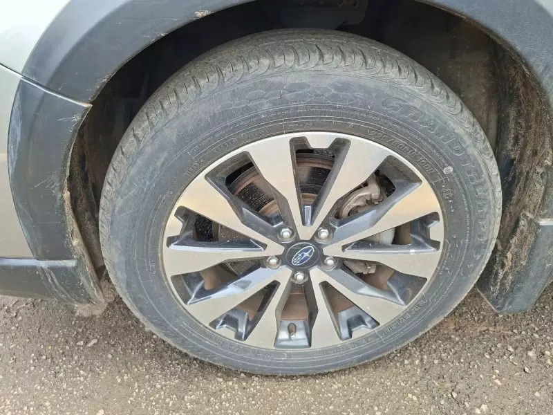 Subaru Outback   - 2016