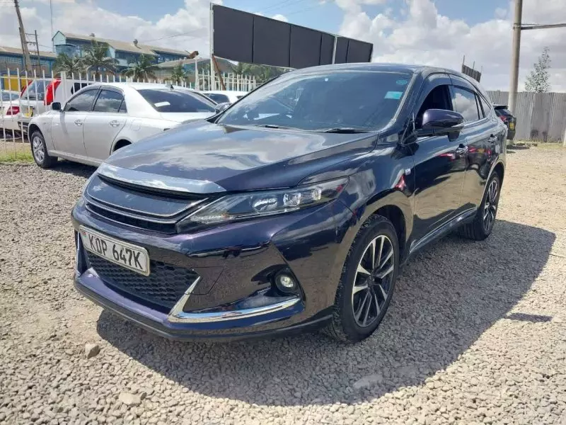 Toyota Harrier   - 2018