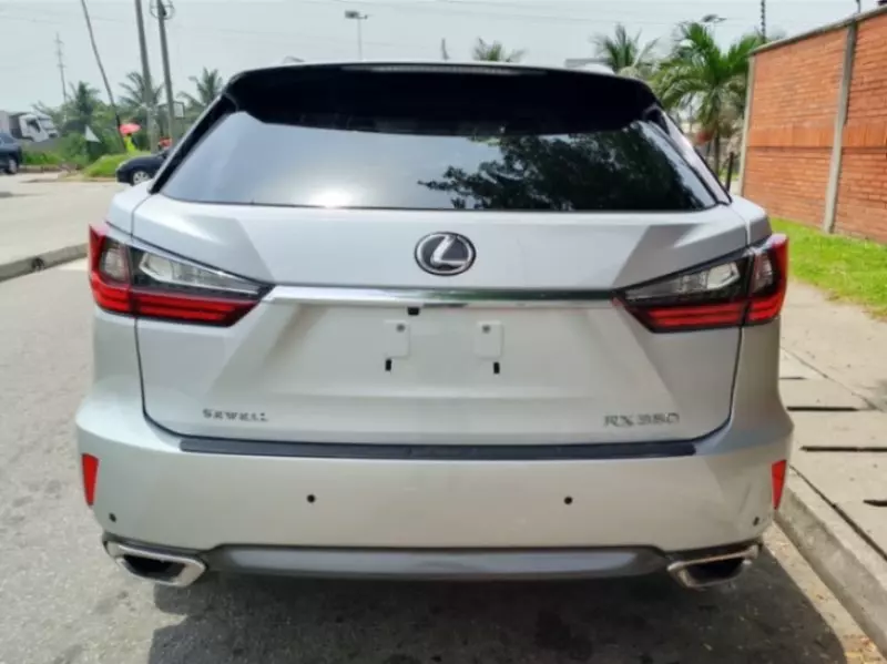 Lexus RX - 2019