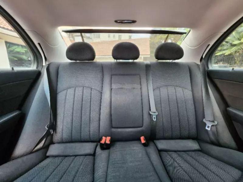 Mercedes-Benz E 300   - 2008