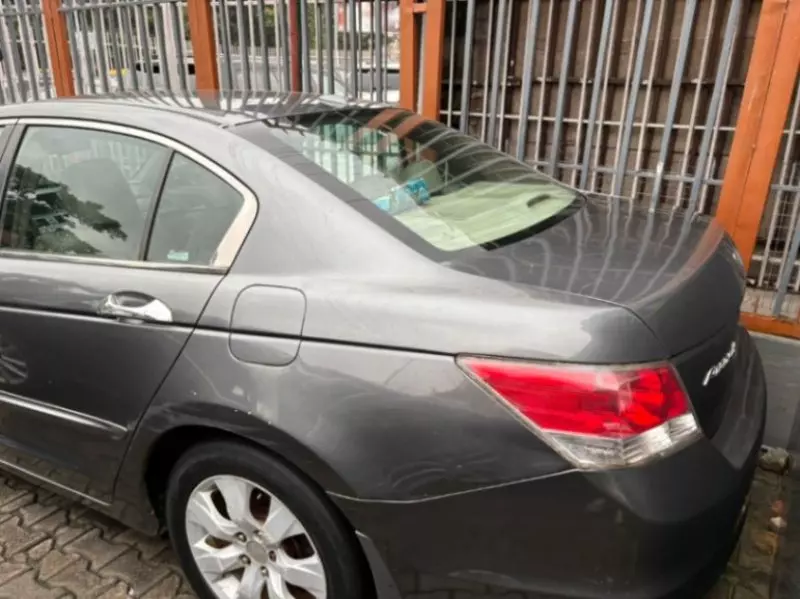 Honda Accord   - 2009