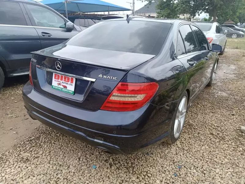 Mercedes-Benz C 350   - 2012