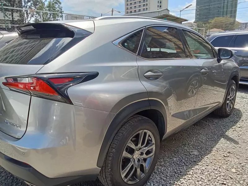 Lexus NX 200T   - 2017