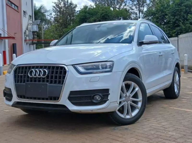 Audi Q3   - 2016