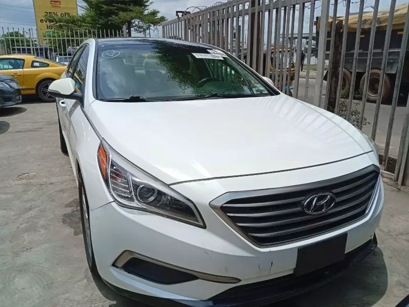 Hyundai Sonata   - 2017