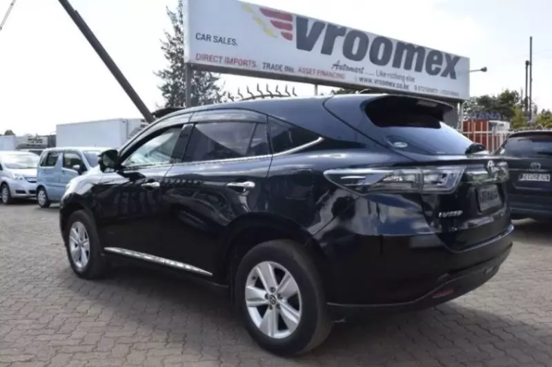 Toyota Harrier   - 2015