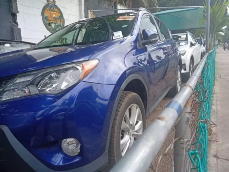 Toyota RAV 4   - 2016