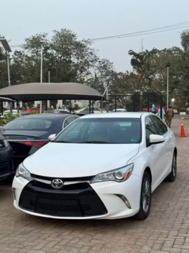 Toyota Camry   - 2015