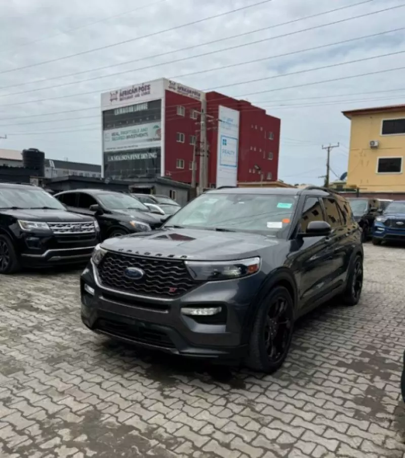 Ford Explorer   - 2020