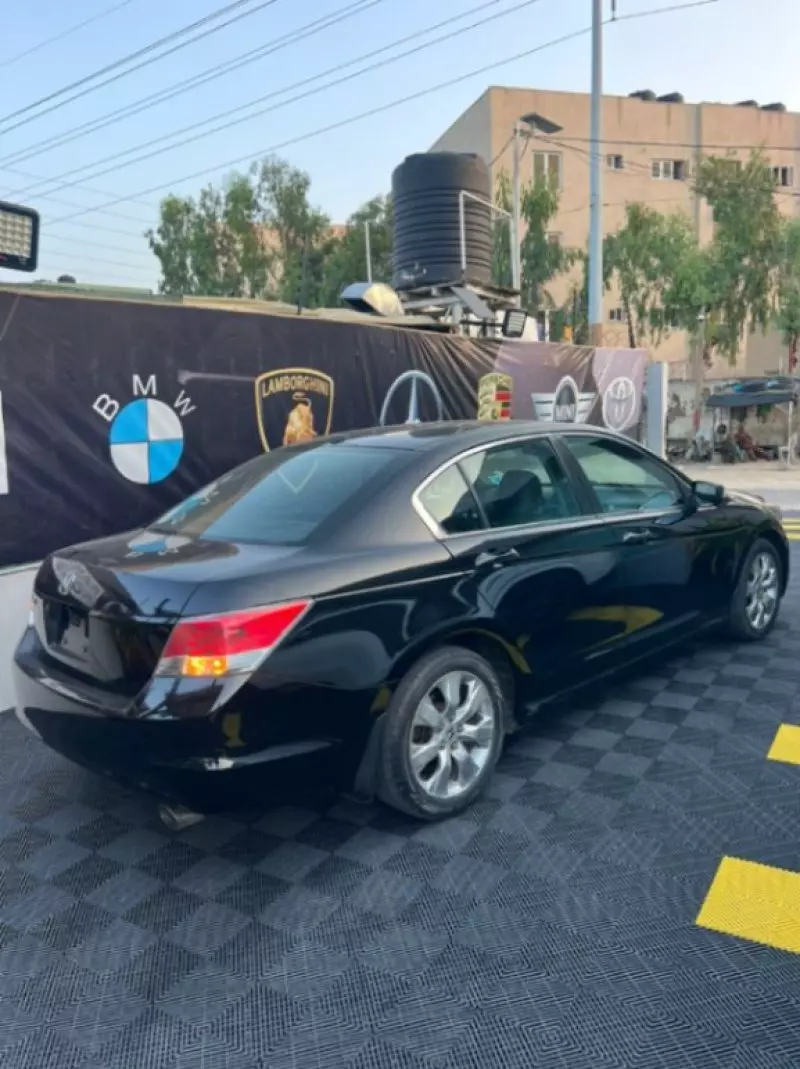 Honda Accord   - 2010