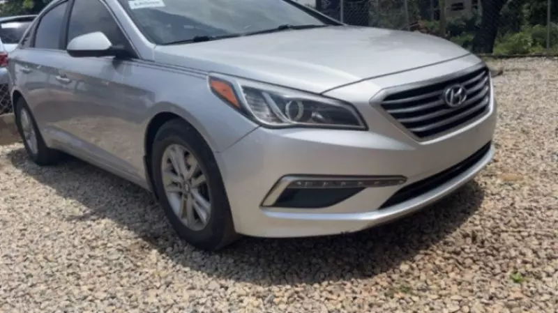 Hyundai Sonata   - 2015