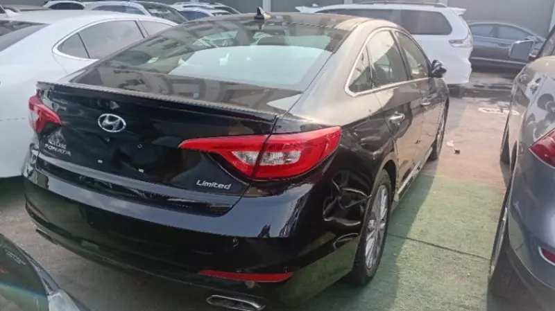 Hyundai Sonata   - 2015