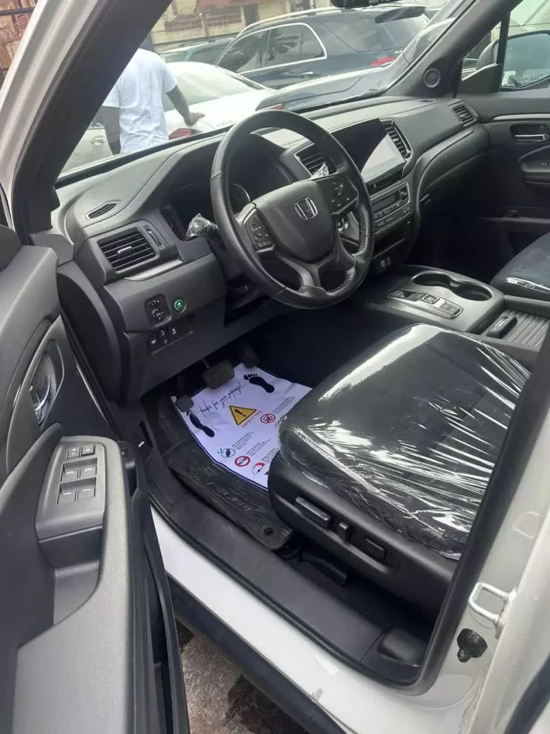 Honda Passport   - 2019