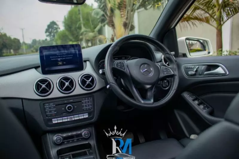 Mercedes-Benz B 180   - 2018