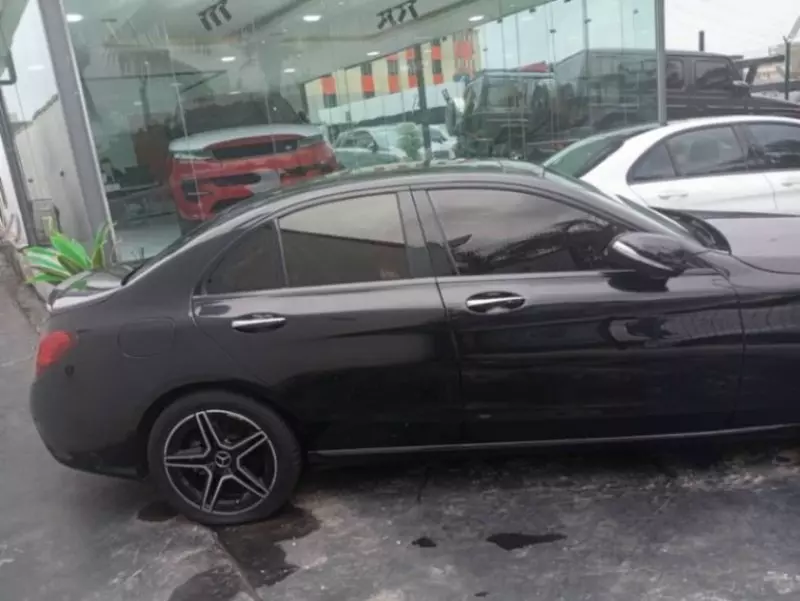 Mercedes-Benz C 300   - 2020