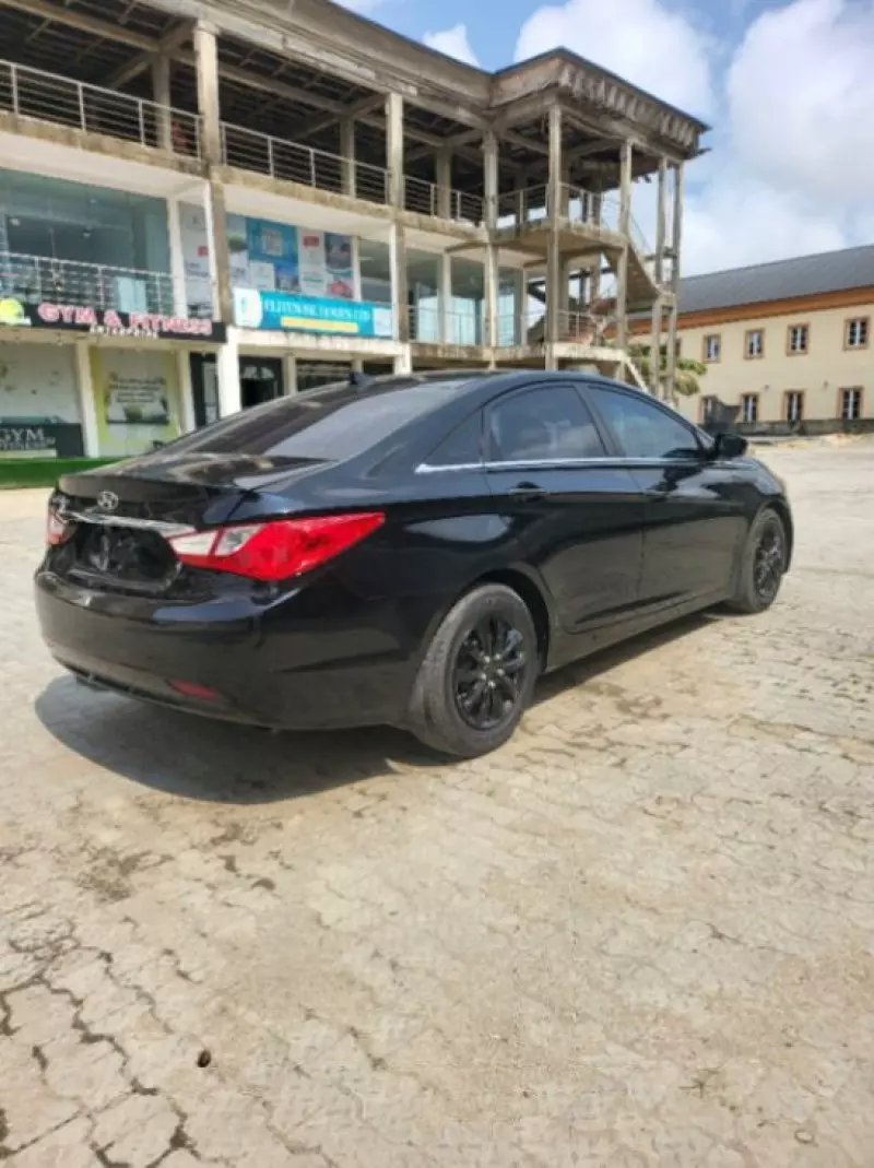 Hyundai SONATA 2,0L BVA GL   - 2012