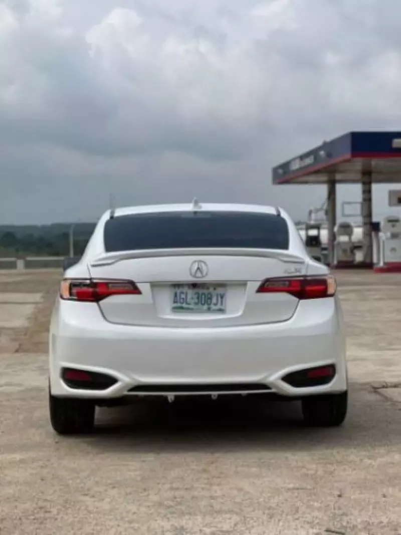 Acura ILX 20 PRE   - 2016