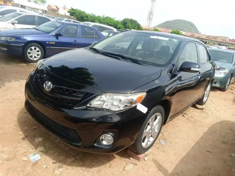 Toyota Corolla   - 2012