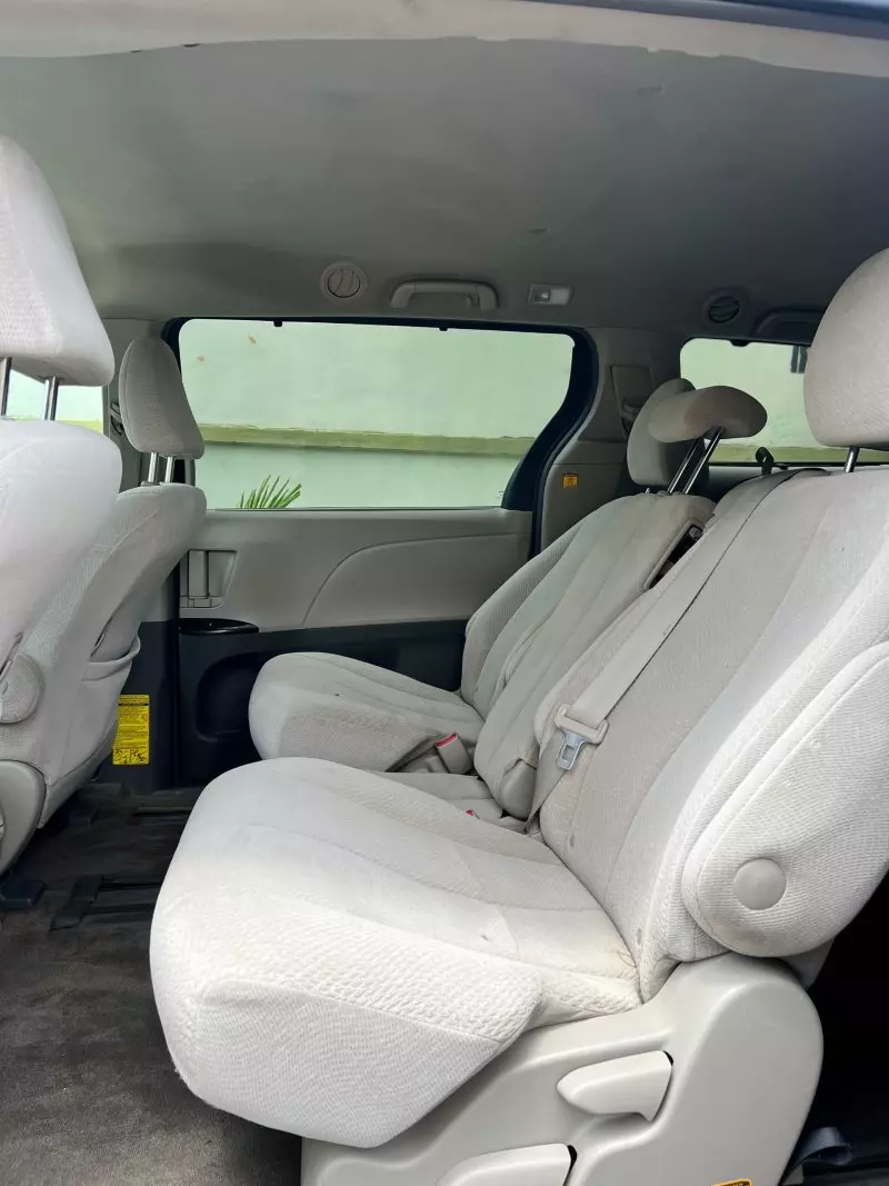 Toyota Sienna   - 2012