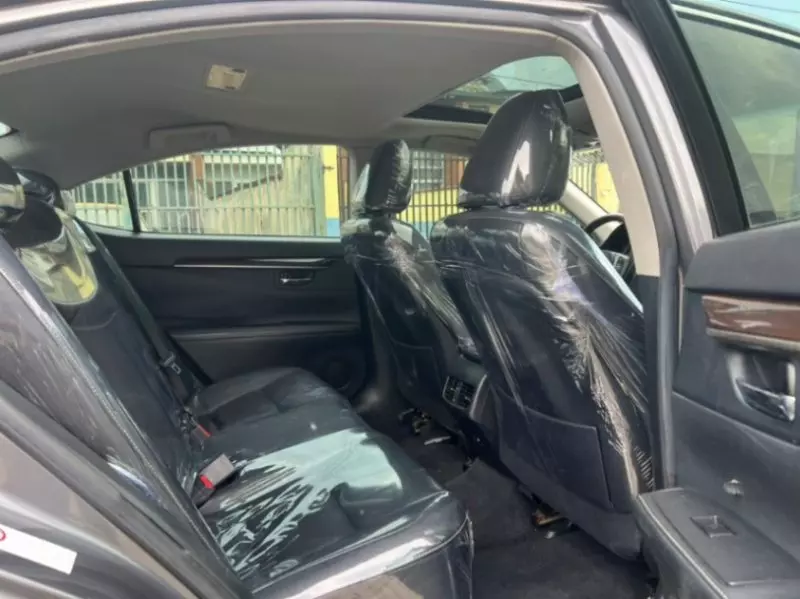 Lexus ES 350   - 2013