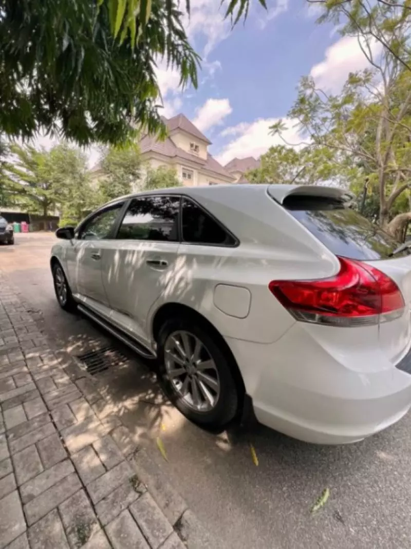Toyota Venza   - 2012