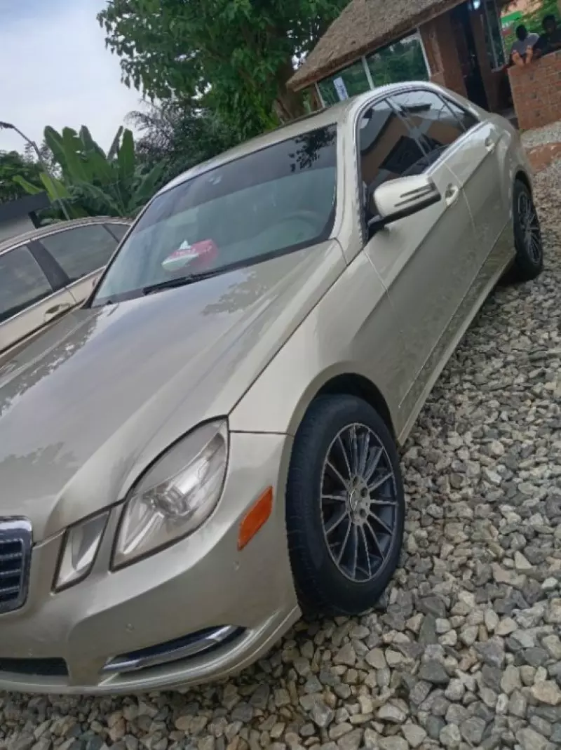 Mercedes-Benz E 350   - 2010