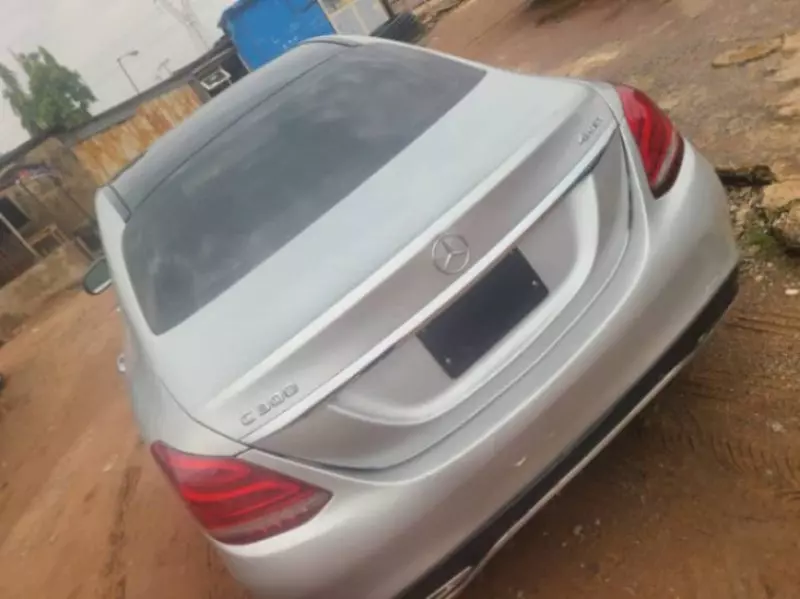 Mercedes-Benz C 300   - 2015