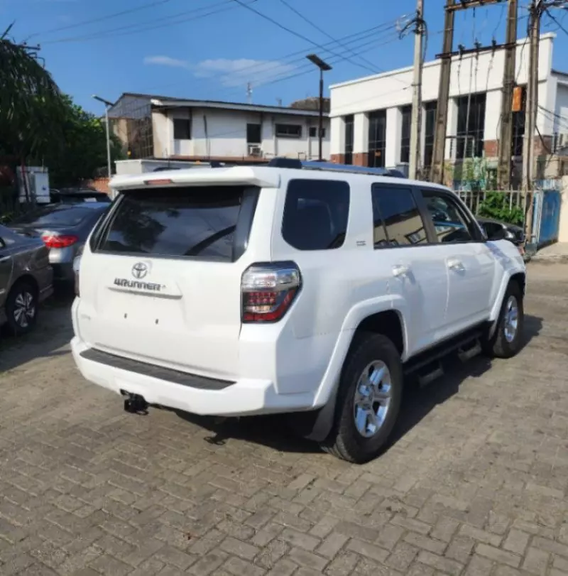 Toyota 4-Runner   - 2019