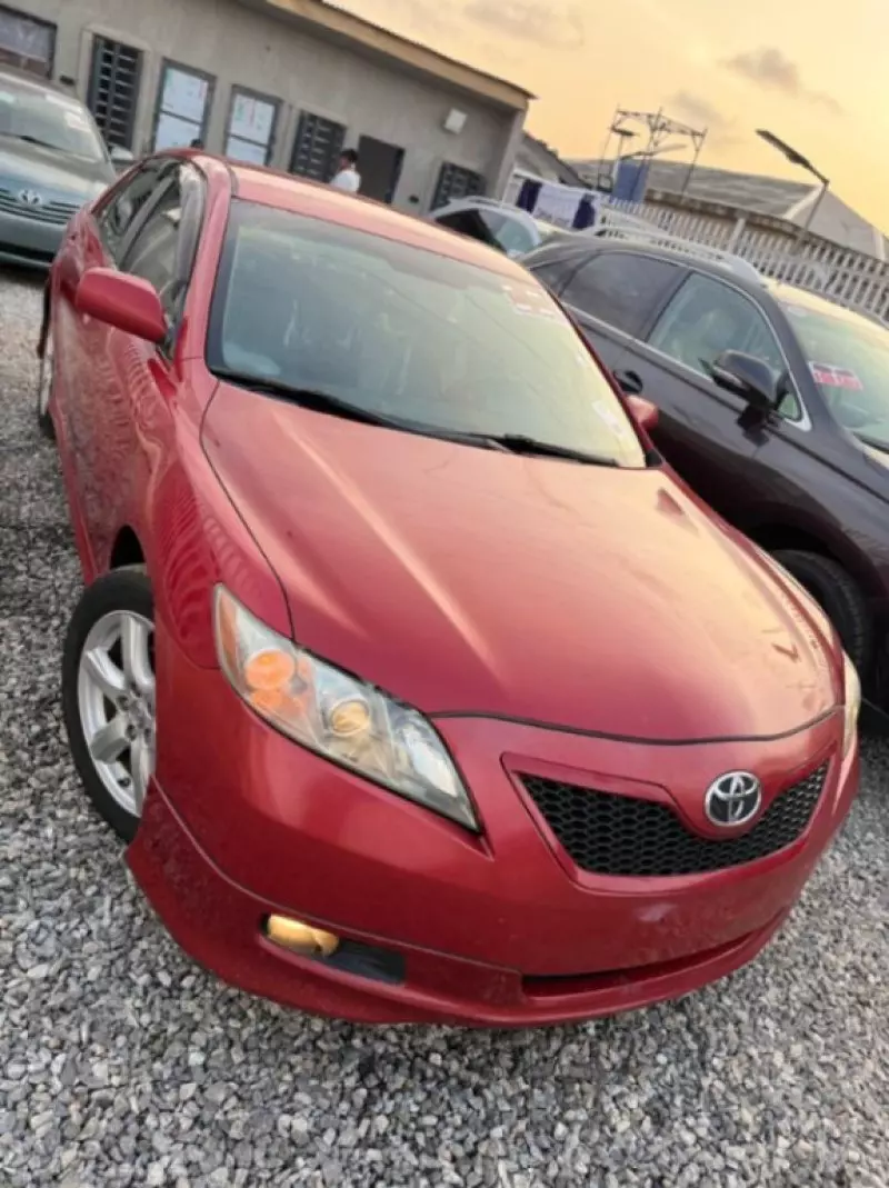 Toyota Camry   - 2007