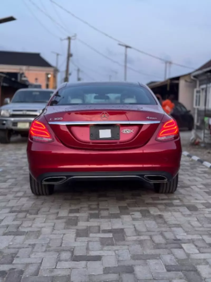 Mercedes-Benz C 300   - 2018