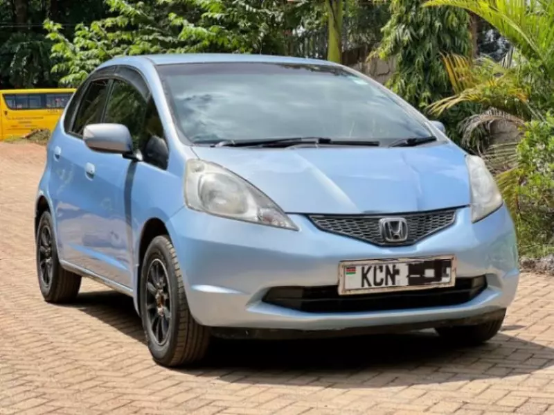 Honda Fit   - 2012
