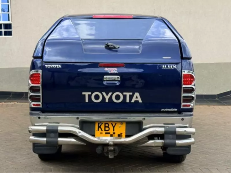 Toyota Hilux   - 2007