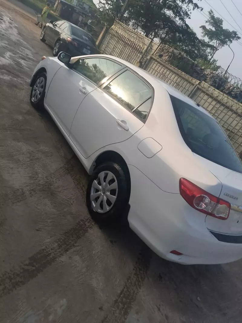 Toyota Corolla   - 2011