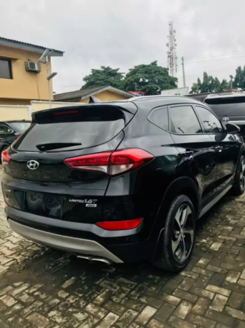 Hyundai TUCSON 2,0L BVA 4x2 GL   - 2017
