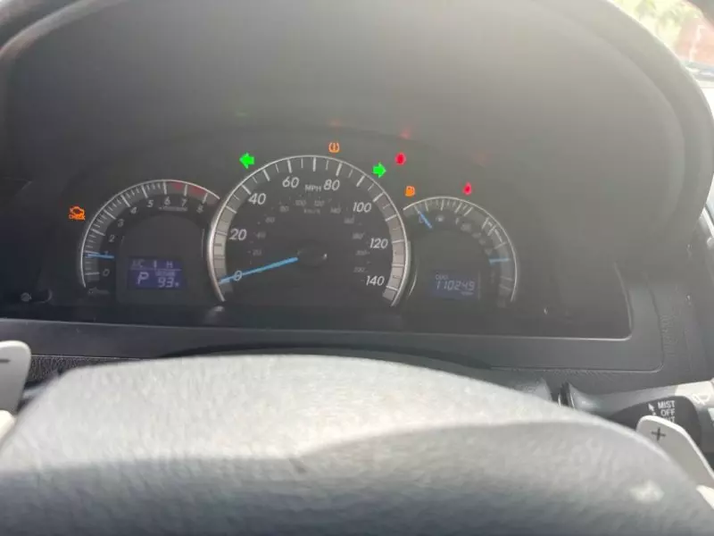 Toyota Camry   - 2014