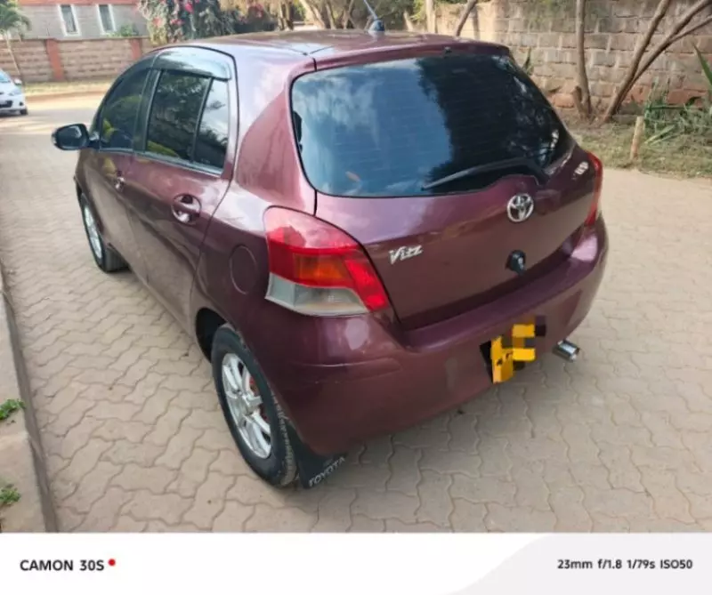 Toyota Vitz   - 2010