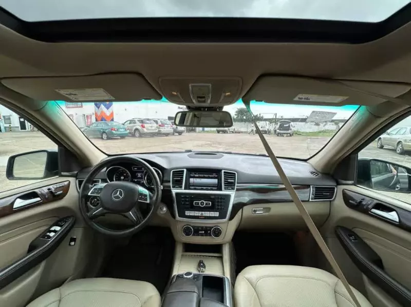 Mercedes-Benz ML 350   - 2012