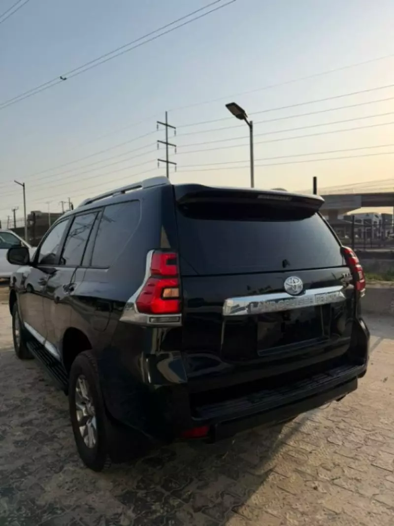 Toyota Prado   - 2014