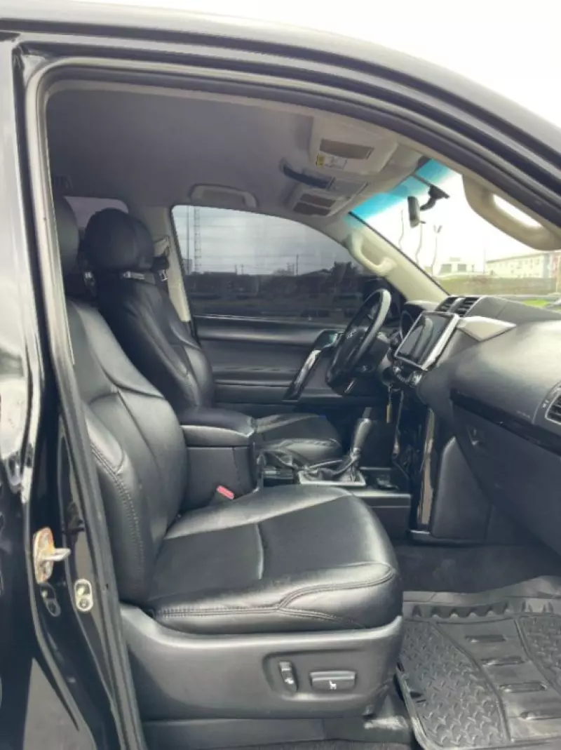 Toyota Landcruiser Prado   - 2014