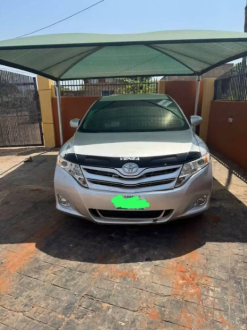 Toyota Venza   - 2010