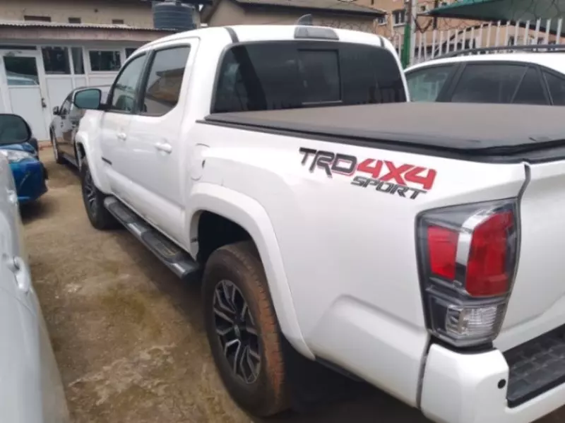 Toyota Tacoma   - 2020