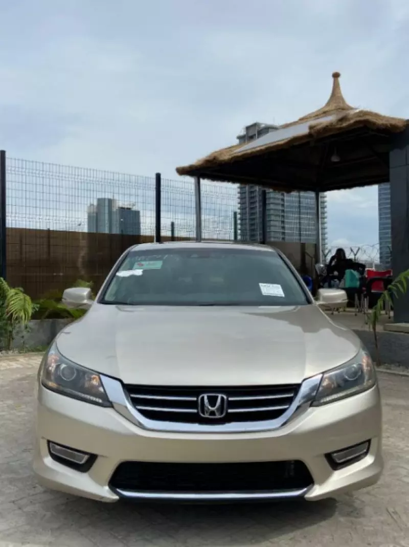 Honda Accord   - 2013
