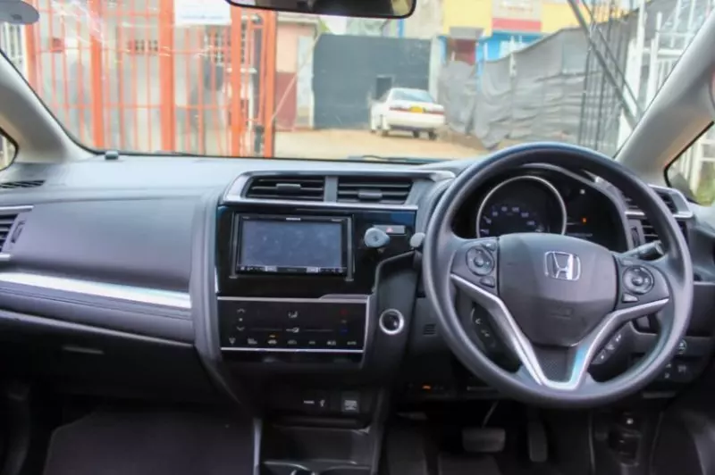 Honda Fit Hybrid    - 2018