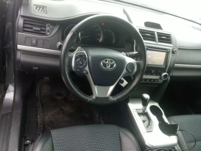 Toyota Camry   - 2012